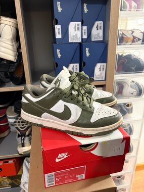 Olive dunks